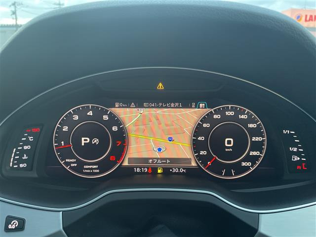 Q72.0 TFSI クワトロ 4WD