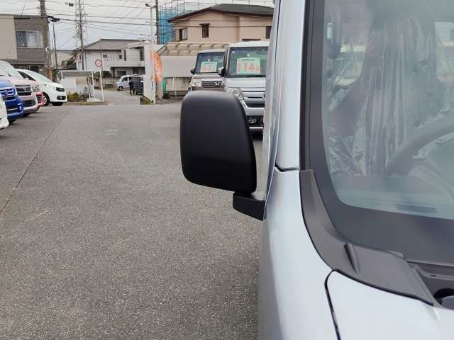 届出済未使用車とは初度届出された車輌で、使用または運行等に供されていない中古車です!