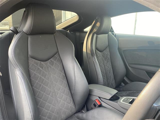 TTクーペ45 TFSI クワトロ 4WD