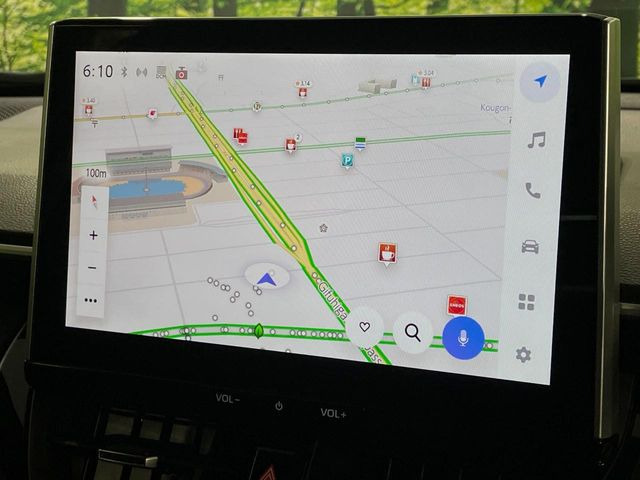 【10.5インチナビ】高級感とインパクトのある大画面ナビを装備。各種オーディオ操作はもちろん、スマホ連携もできる利便性の高いナビです♪