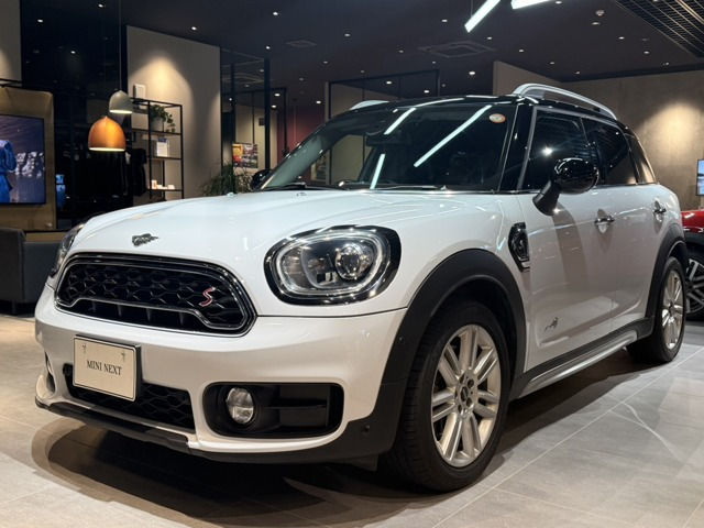 ミニクロスオーバークーパー SD オール4 4WD