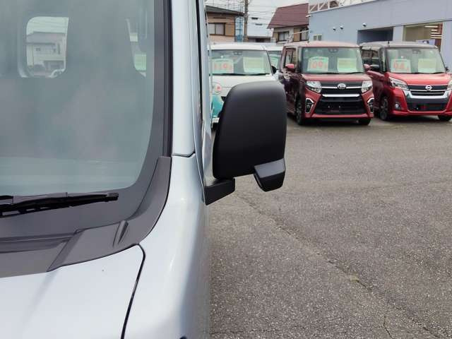 届出済未使用車とは初度届出された車輌で、使用または運行等に供されていない中古車です!