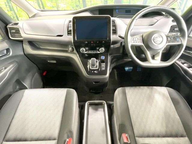 セレナ1.2 e-POWER ハイウェイスターV