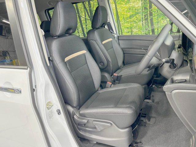 もちろん車内はキレイです♪よりクリーンな状態をキープしたいお客様には『ナノゾーンコート』がおすすめ!新型コロナウイルス対策や、除菌・消臭に効果を発揮し多くの方にご好評いただいております。