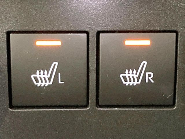 【シートヒーター】寒い日に重宝するシートヒーター!エアコンより早く温まってくれるので寒がりの人も安心ですね♪エアコンの温風は乾燥するから苦手、という方にもをおすすめです。