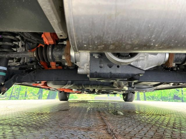 下回りがきれいなうちに、防錆加工の施工がオススメ。降雪地域はもちろん、沿岸部にお住いの方や、趣味でマリン・ウィンタースポーツをされる方にご好評いただいております。