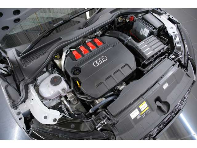 2.0L ����4�C��DOHC�^�[�{�A320ps/40.8kgm�A�S��&times;�S��&times;�S��mm 4200&times;1830&times;1370mm�A�ԗ��d�� 1450kg