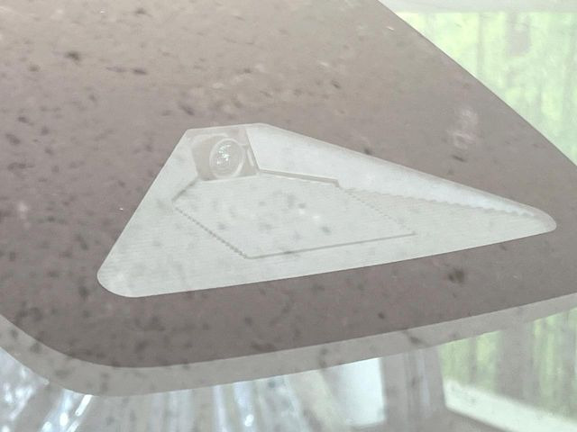 【ホンダセンシング】走行中に前方の車両等を認識し、衝突しそうな時は警報とブレーキで衝突回避と被害軽減をアシスト。より安全にドライブをお楽しみいただけます。