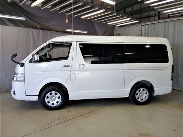 ハイエース2.7 GL ロング ミドルルーフ 4WD