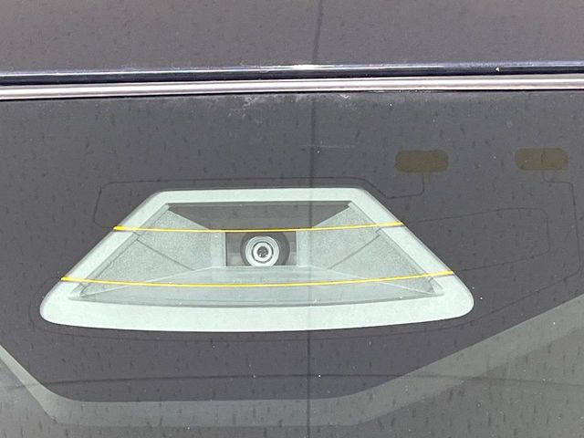 【スズキ セーフティサポート】走行中に前方の車両等を認識し、衝突しそうな時は警報とブレーキで衝突回避と被害軽減をアシスト。より安全にドライブをお楽しみいただけます。