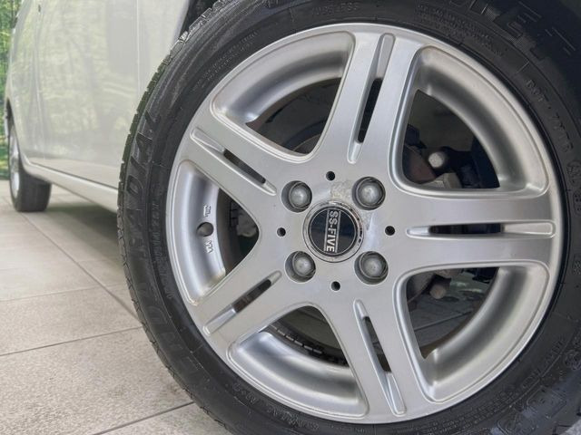 �y14�C���`�A���~�z�C�[���z�O�ςɃ}�b�`�����A���~�z�C�[���𑕒����Ă���܂��B�e��A���~�z�C�[����A�X�^�b�h���X�^�C�����戵�����Ă���܂��B���񂲑��k����������