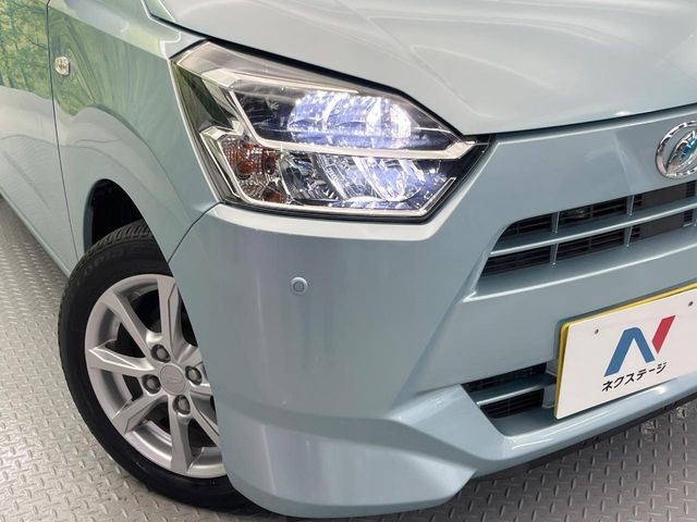 【LEDヘッドライト】悪天候や夜間走行時も良好な視界を確保し安心して運転できる高輝度LEDヘッドライトを装備!点灯速度が早く、消費電力も抑えられています。