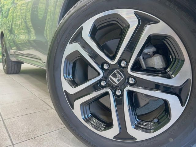 �y����17�C���`�A���~�z�C�[���z�O�ςɃ}�b�`���������A���~�z�C�[���𑕒����Ă���܂��B�e��ЊO�A���~�z�C�[����A�X�^�b�h���X�^�C�����戵�����Ă���܂��B���񂲑��k����������