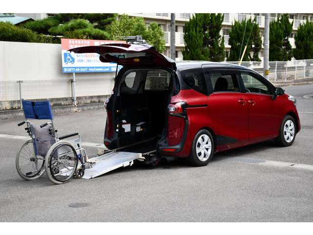 シエンタ1.5 G ウェルキャブ 車いす仕様車 タイプI 助手席側セカンドシート付