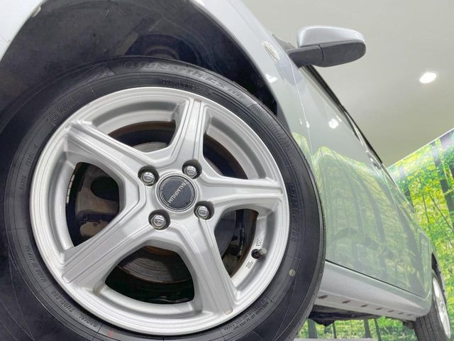 �y14�C���`�A���~�z�C�[���z�O�ςɃ}�b�`�����A���~�z�C�[���𑕒����Ă���܂��B�e��A���~�z�C�[����A�X�^�b�h���X�^�C�����戵�����Ă���܂��B���񂲑��k����������