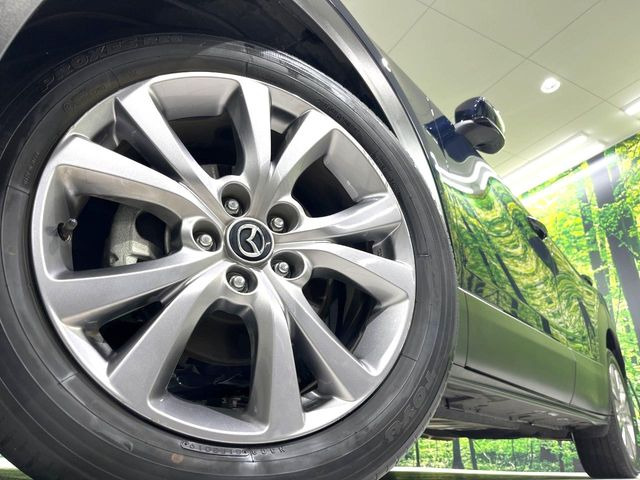 �y����18�C���`�A���~�z�C�[���z�O�ςɃ}�b�`���������A���~�z�C�[���𑕒����Ă���܂��B�e��ЊO�A���~�z�C�[����A�X�^�b�h���X�^�C�����戵�����Ă���܂��B���񂲑��k����������