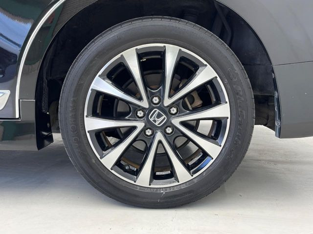 �y����17�C���`�A���~�z�C�[���z�O�ςɃ}�b�`���������A���~�z�C�[���𑕒����Ă���܂��B�e��ЊO�A���~�z�C�[����A�X�^�b�h���X�^�C�����戵�����Ă���܂��B���񂲑��k����������