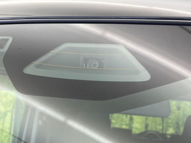 【スズキ セーフティサポート】走行中に前方の車両等を認識し、衝突しそうな時は警報とブレーキで衝突回避と被害軽減をアシスト。より安全にドライブをお楽しみいただけます。