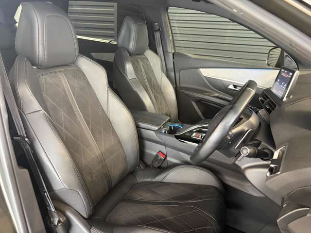5008GT ブルーHDi ディーゼル