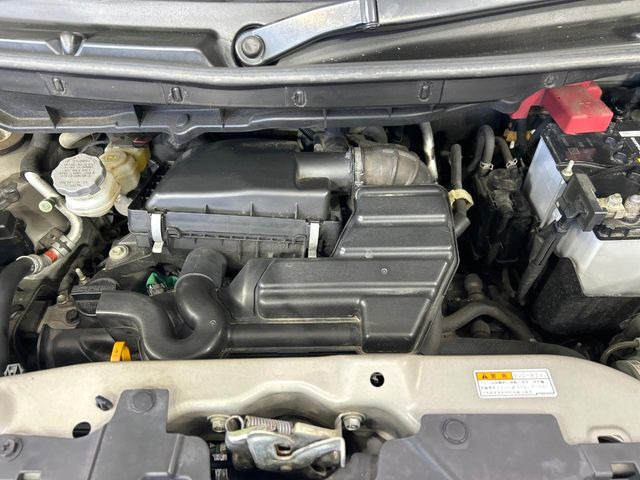 親切・丁寧な専門メカニックスタッフが応対!・車検・点検整備・事故等の修理などアフターサービスも安心。お車のカスタマイズもネクステージのサービススタッフまでご相談ください!