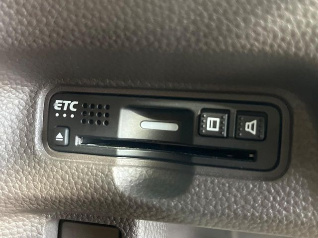 【ETC】高速道路の料金所をストレスなく通過!話題のスポットやサービスエリアに多い「スマートIC」利用時は必須のアイテムです。当店でセットアップを実施、ご納車当日からすぐにご利用いただけます!