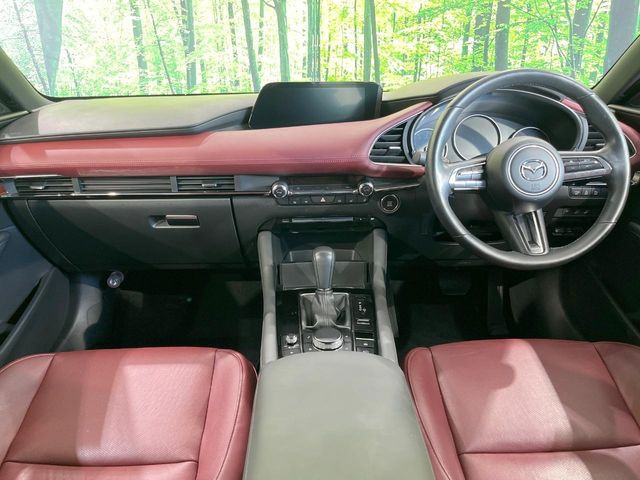 MAZDA3ファストバック2.0 20S バーガンディ セレクション