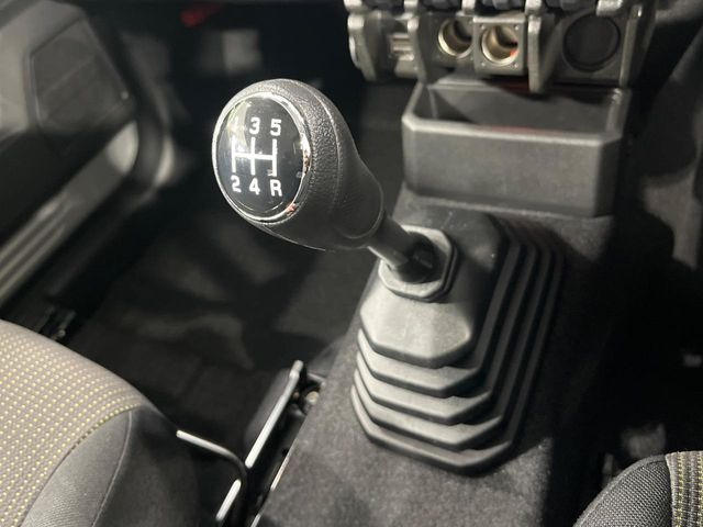 ジムニーシエラ1.5 JC 4WD
