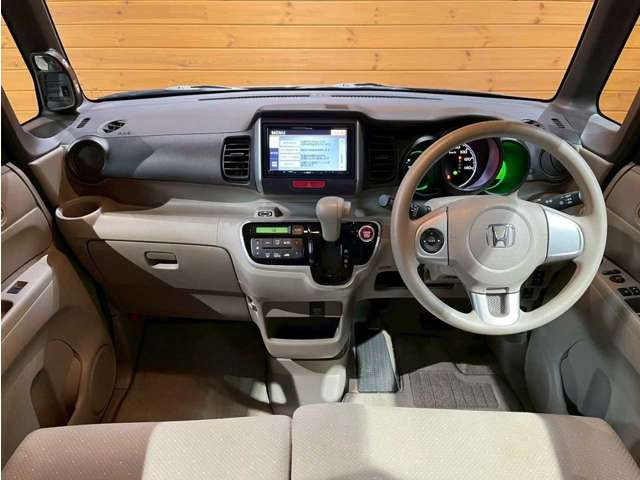 N-BOXカスタムG Lパッケージ 4WD