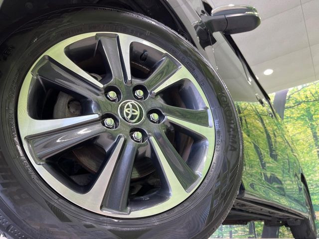 �y����16�C���`�A���~�z�C�[���z�O�ςɃ}�b�`���������A���~�z�C�[���𑕒����Ă���܂��B�e��ЊO�A���~�z�C�[����A�X�^�b�h���X�^�C�����戵�����Ă���܂��B���񂲑��k����������