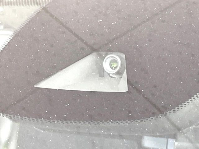 【プロパイロット】高速道路での長距離走行が楽に!!渋滞時と巡回走行のシーンで、アクセル・ブレーキ・ステアリングを自動で制御し、長距離運転の負担を軽減してくれます♪