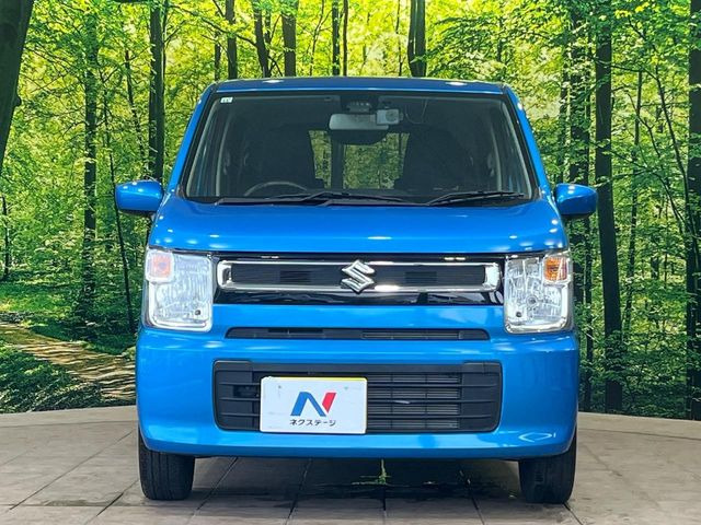 弊社では、全車『修復歴なし』のお車のみ取り扱っております。専任バイヤーによる厳選した仕入れの後、入庫後の車両チェックを行い、ネクステージが認定した高品質な中古車をご提供しております。