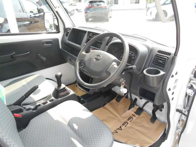 NT100クリッパーDX 4WD