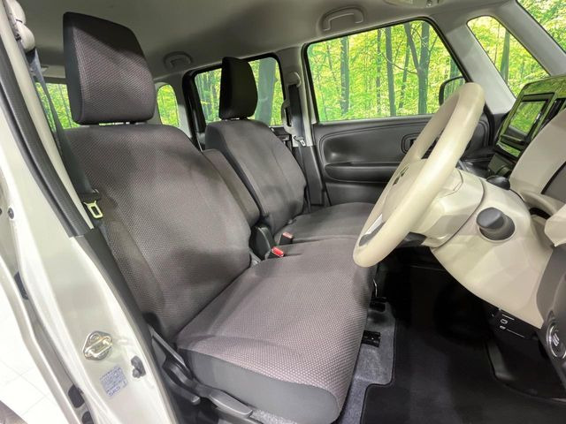 運転席シート廻りは使用感も少なく、良好な状態となっています。丁寧に使われていたことがよくわかりますね。
