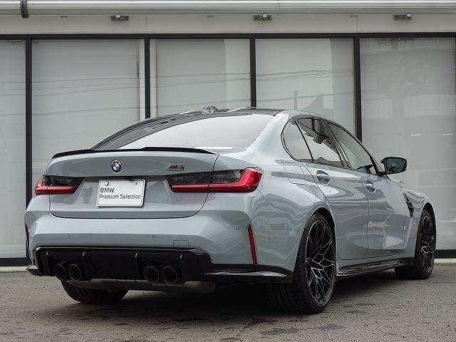 M3セダン