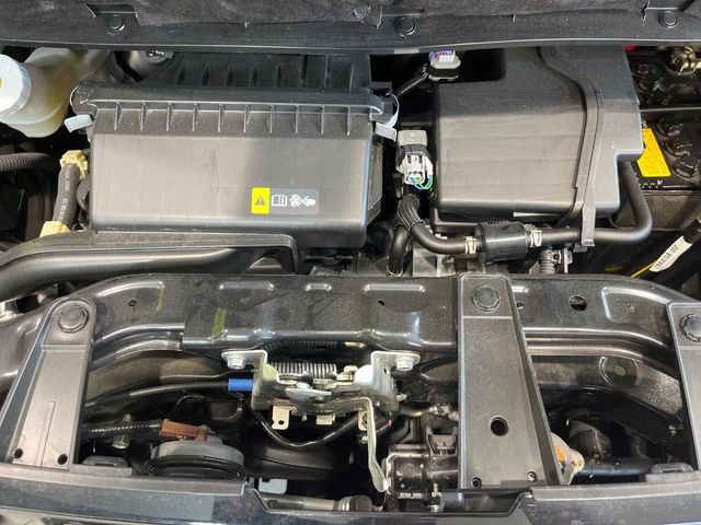 親切・丁寧な専門メカニックスタッフが応対!・車検・点検整備・事故等の修理などアフターサービスも安心。お車のカスタマイズもネクステージのサービススタッフまでご相談ください!