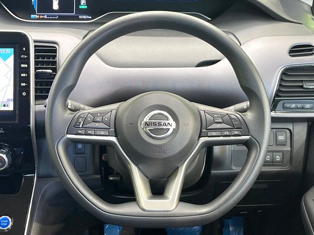 �y�X�e�A�����O�X�C�b�`�z�^�]���A�O������ڐ������炷���ƂȂ��A�I�[�f�B�I���̑��삪�\�ȕ֗��@�\!���S&���K�ȃh���C�u�����o���Ă���܂���