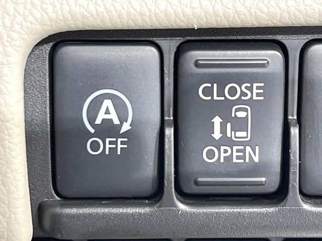 【パワースライドドア】スマートキーや運転席のスイッチでスライドドアの開閉が可能♪電動だから力を入れてドアを開ける必要が無く、小さいお子様でも、重い荷物を持っている時もラクに開け閉めできます♪