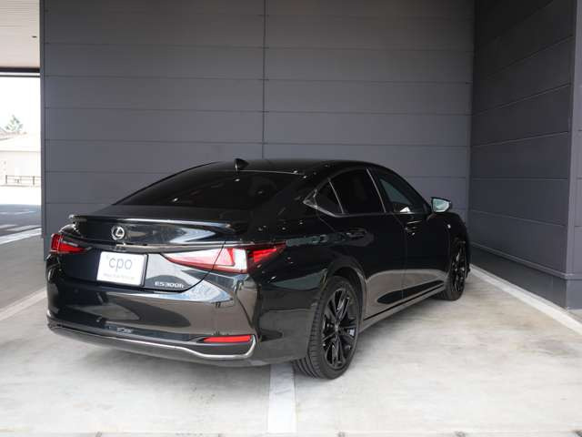 ES300h Fスポーツ