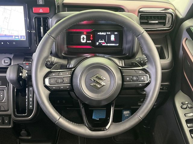 【純正革巻きステアリング】上質な革を使用することで、手にしっかり馴染みとても運転しやすいハンドルです♪