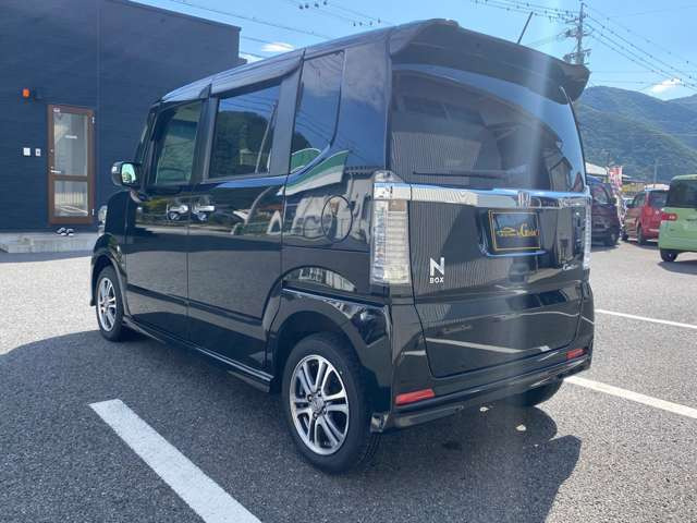 N-BOXカスタムG Lパッケージ 4WD