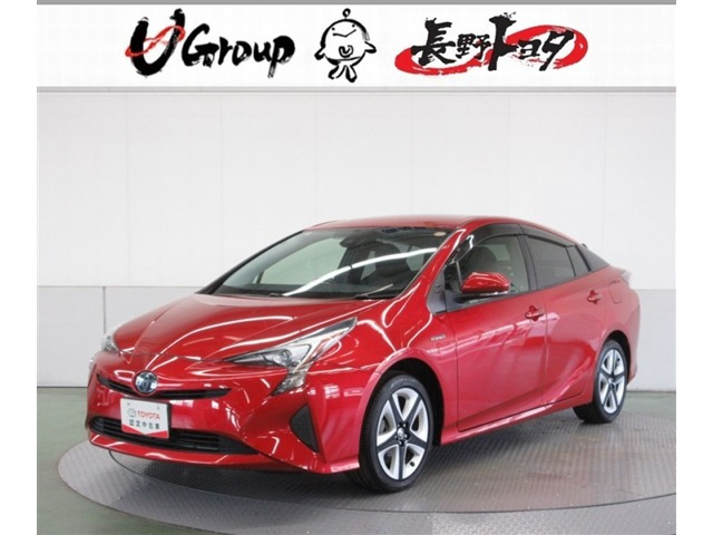 プリウス1.8 S ツーリングセレクション E-Four 4WD