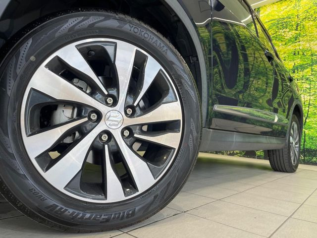 �y����17�C���`�A���~�z�C�[���z�O�ςɃ}�b�`���������A���~�z�C�[���𑕒����Ă���܂��B�e��ЊO�A���~�z�C�[����A�X�^�b�h���X�^�C�����戵�����Ă���܂��B���񂲑��k����������