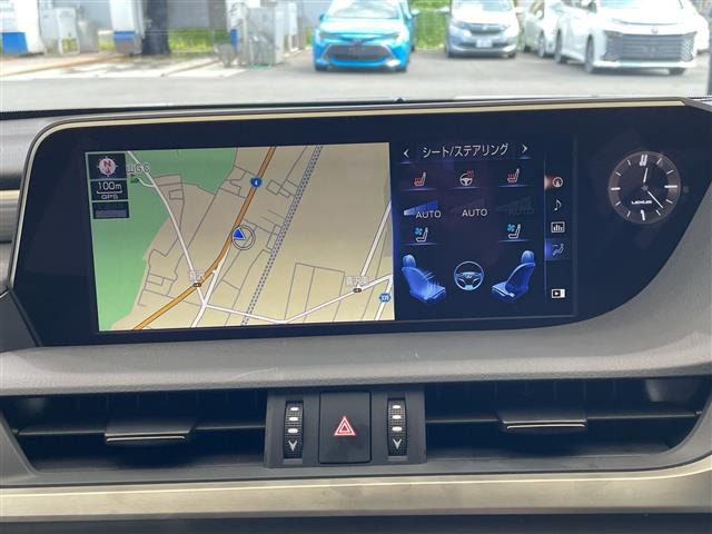 ES300h Fスポーツ
