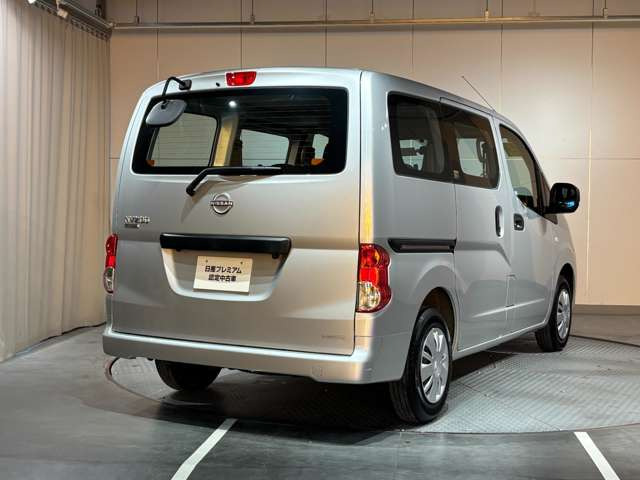 NV200バネットバン1.6 VX