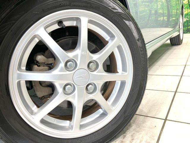 �y14�C���`�A���~�z�C�[���z�O�ςɃ}�b�`�����A���~�z�C�[���𑕒����Ă���܂��B�e��A���~�z�C�[����A�X�^�b�h���X�^�C�����戵�����Ă���܂��B���񂲑��k����������