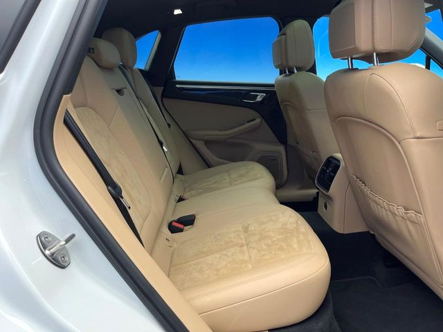 ���㕔���Ȃ��C�ɂȂ�悤�ȃL�Y�E�����ւ��蓙�A�傫�ȃ_���[�W�͂Ȃ��A�ǍD�ȏ�Ԃł��B