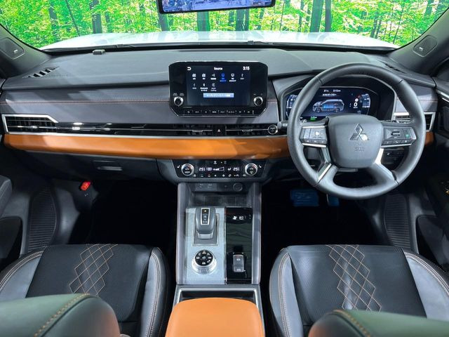 アウトランダーPHEV 2.4 P 4WD