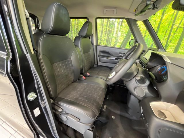 運転席シート廻りは使用感も少なく、良好な状態となっています。丁寧に使われていたことがよくわかりますね。