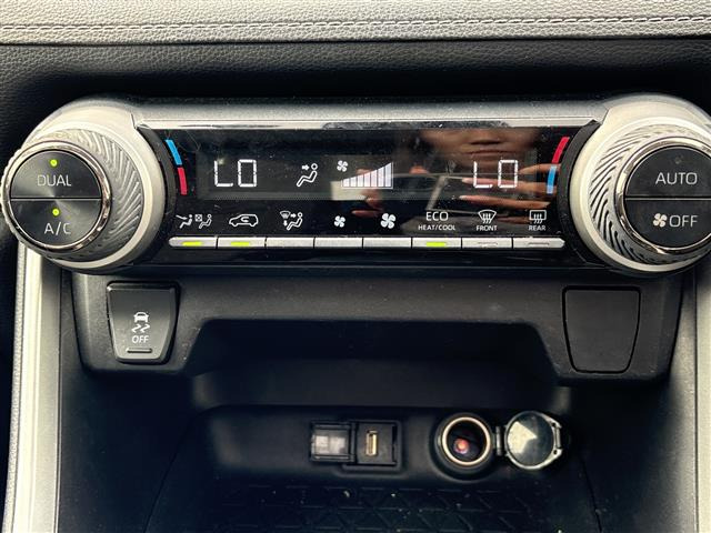 RAV42.0 X 4WD