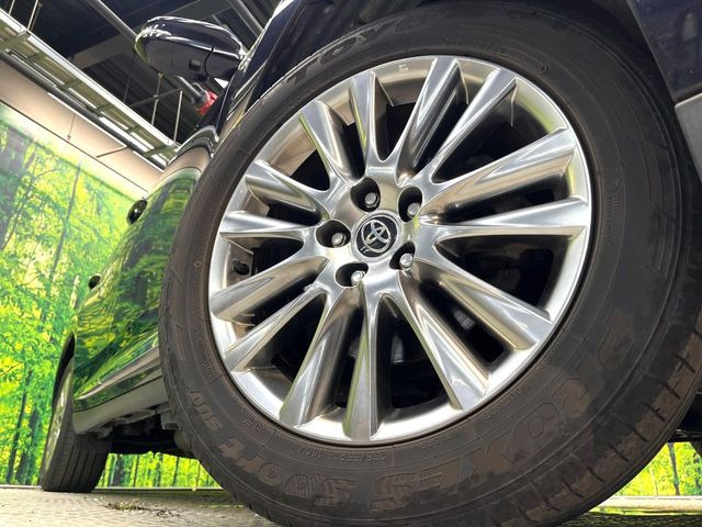 �y�����A���~�z�C�[���z�O�ςɃ}�b�`���������A���~�z�C�[���𑕒����Ă���܂��B�e��ЊO�A���~�z�C�[����A�X�^�b�h���X�^�C�����戵�����Ă���܂��B���񂲑��k����������